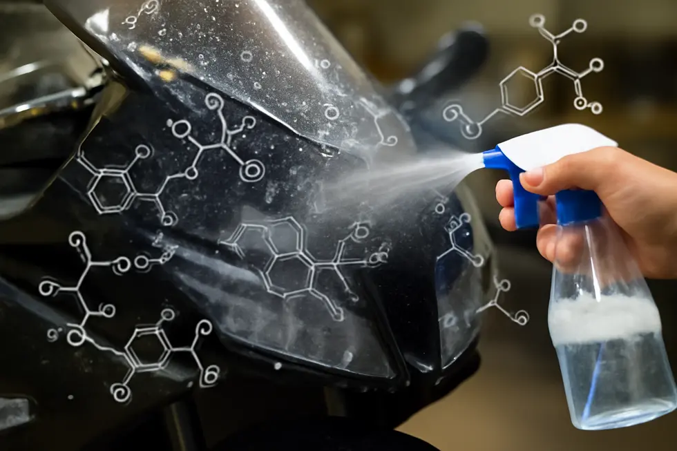 Detailed visualization of the chemical composition and cleaning action of motorcycle fairing cleaners.